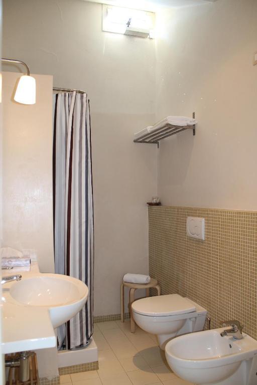 Hotel Touring Livorno Zimmer foto